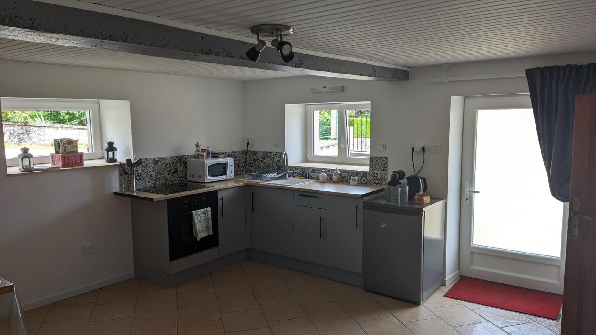 Studio A La Campagne Dans Corps De Ferme Renovee Chancey Rom bilde