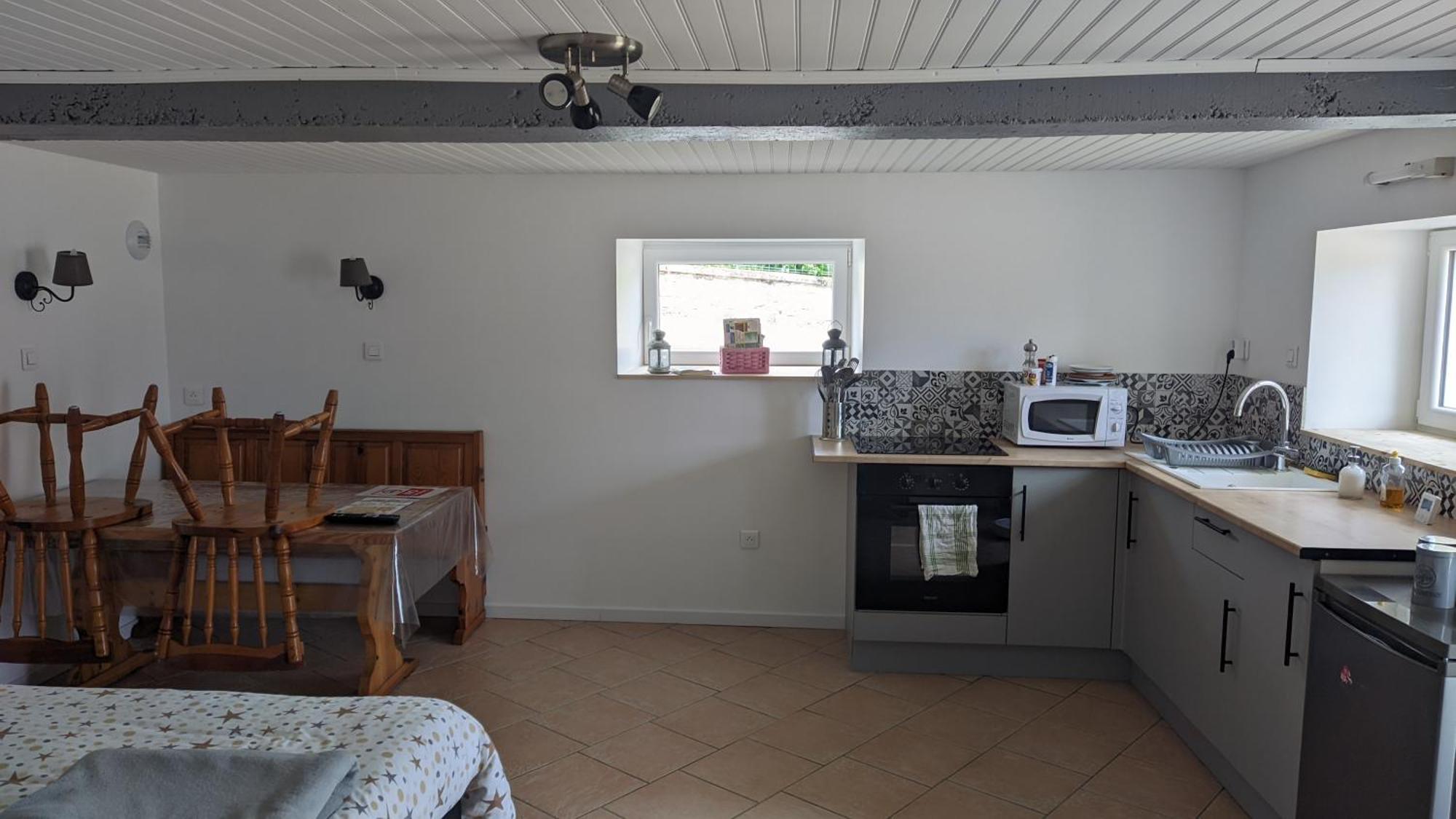 Studio A La Campagne Dans Corps De Ferme Renovee Chancey Rom bilde